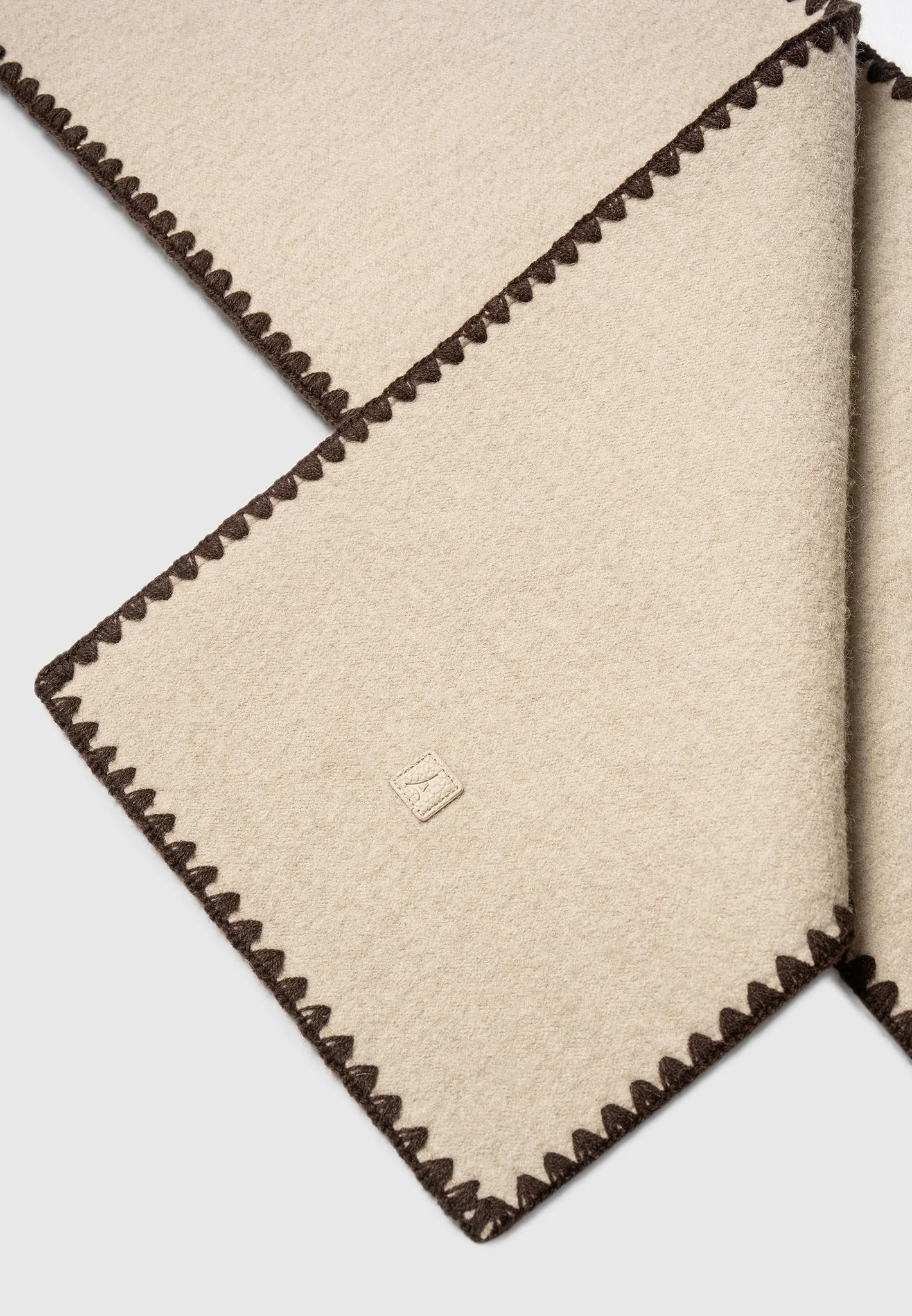 Aube - Blanket Stitch Wool Scarf - Taupe - Image 3