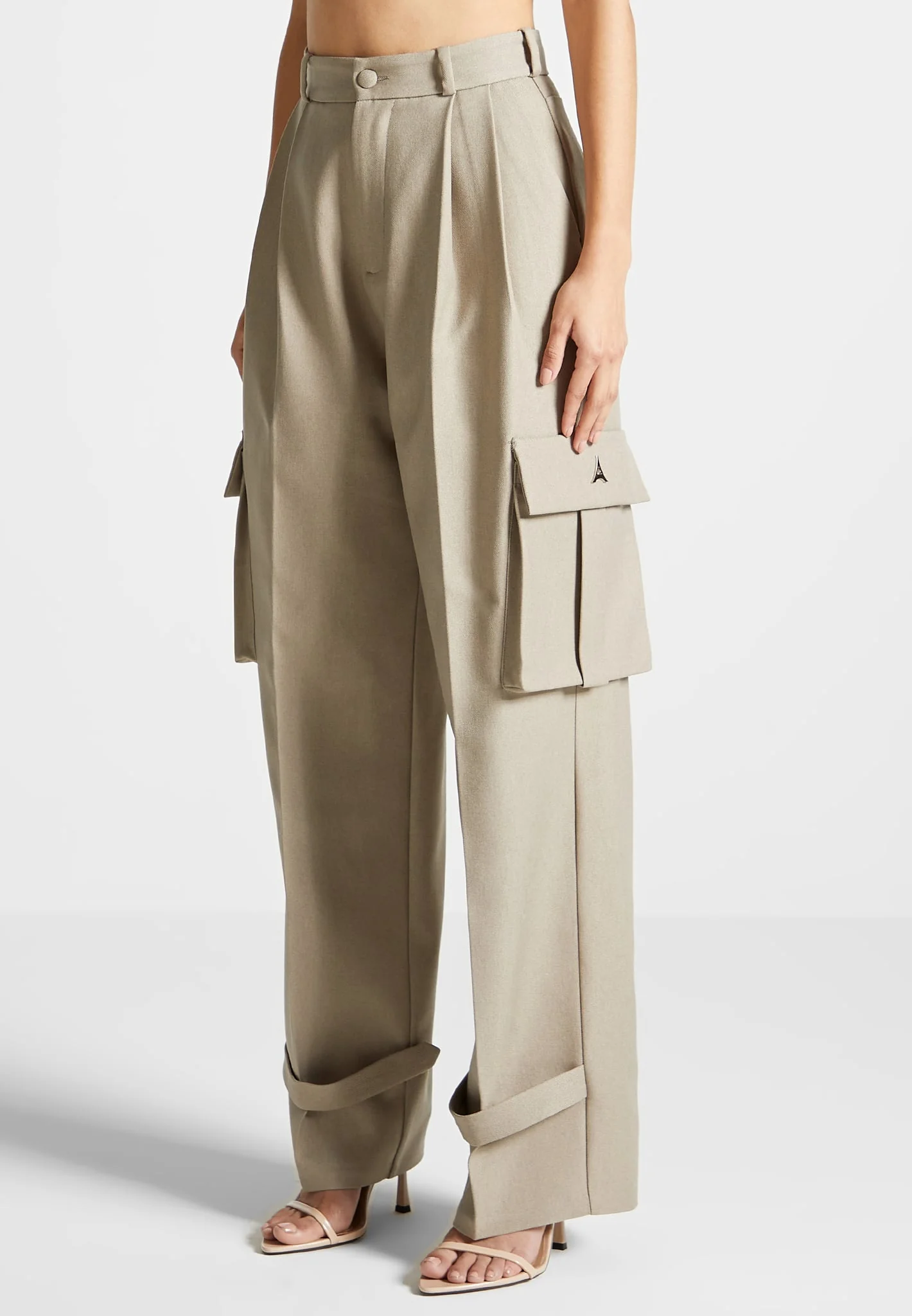 Danielle - Tailored Pleated Cargo Trousers - Beige - Image 4