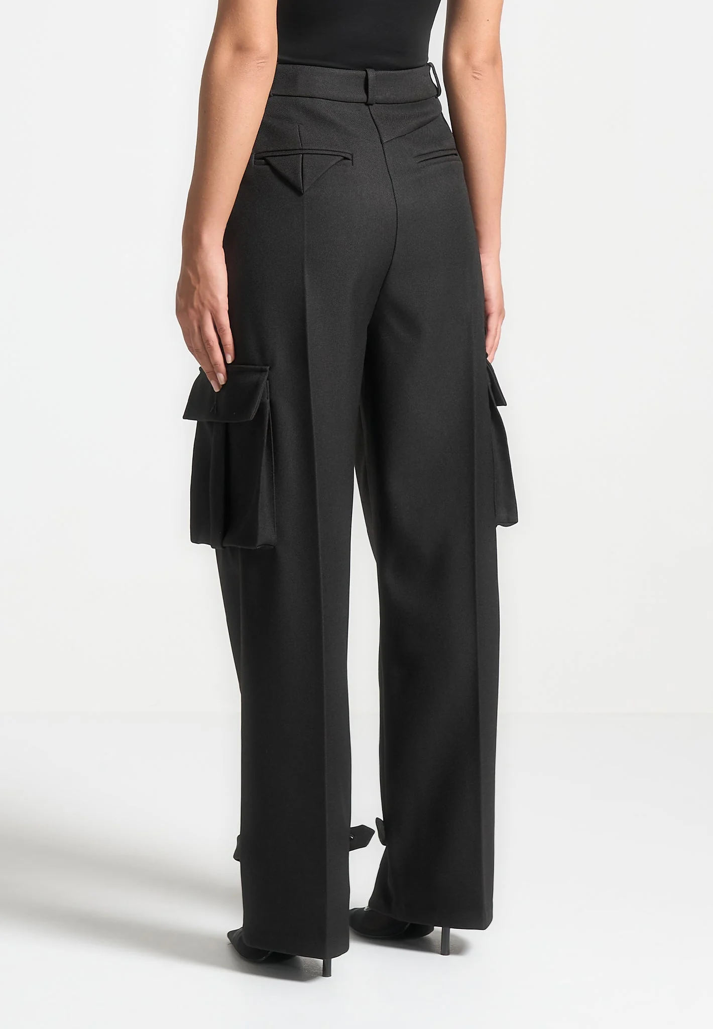 Danielle - Tailored Pleated Cargo Trousers - Black - Image 3