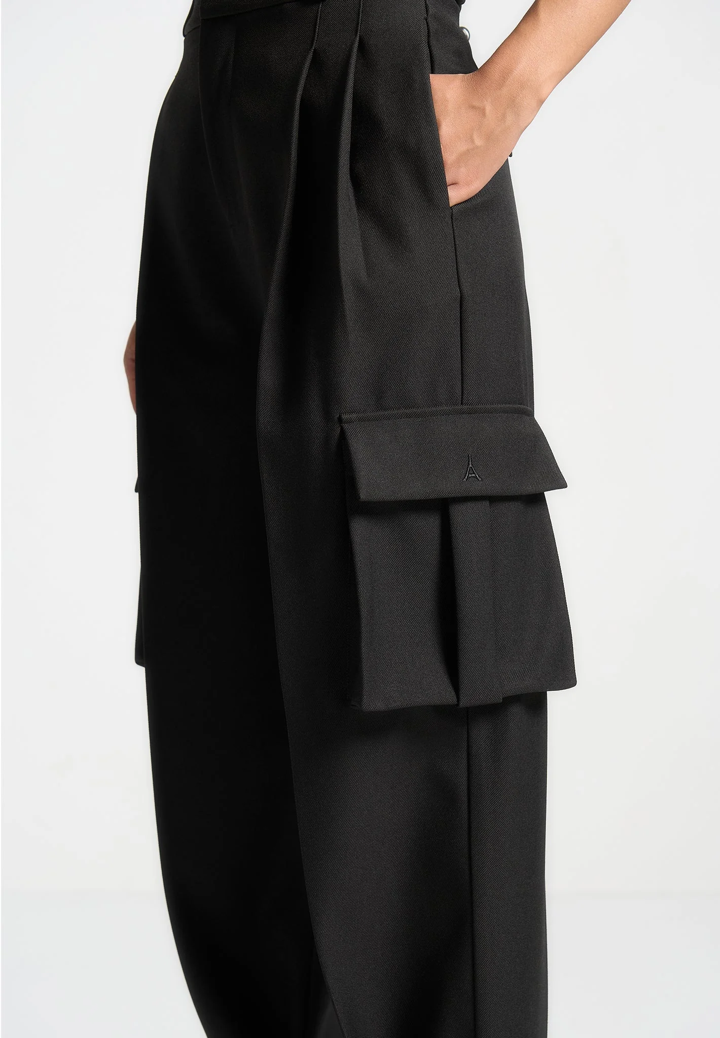Danielle - Tailored Pleated Cargo Trousers - Black - Image 4