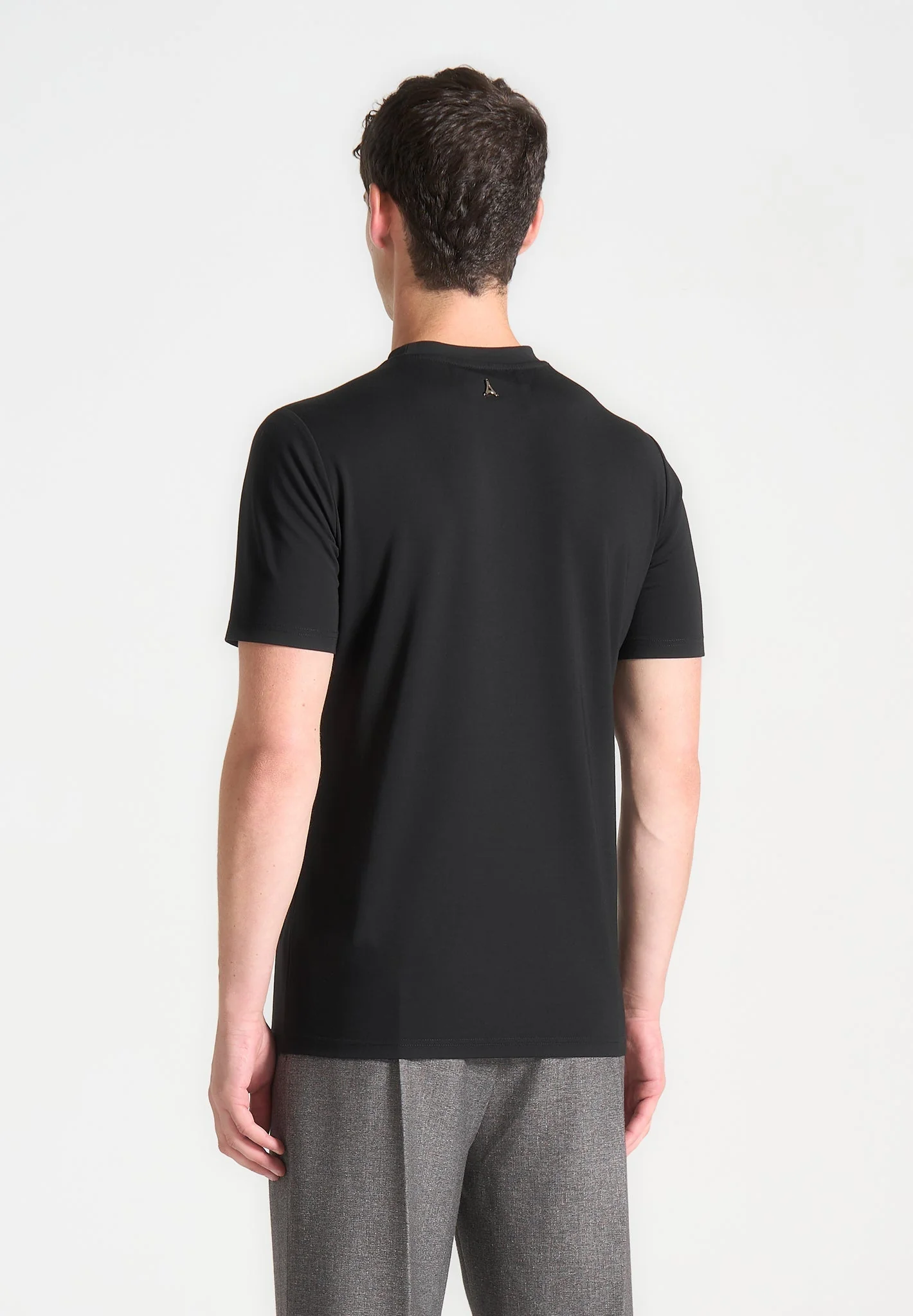 TS003 - Fitted Luxe T-Shirt - Black - Image 4